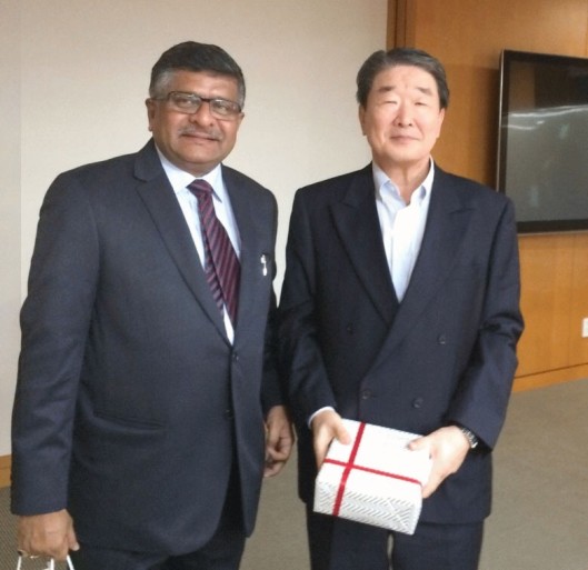 LG and Samsung invited to participate in “Make In India”