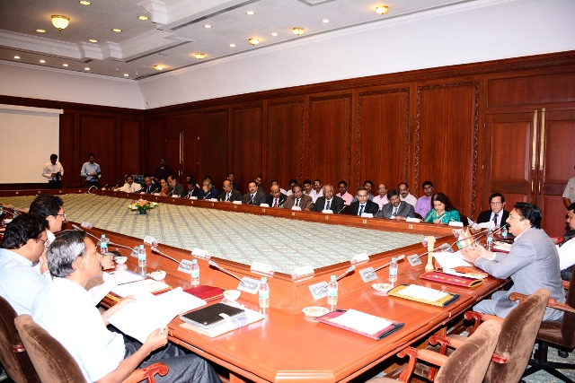 Governor calls for early enactment of New Varsities’ Act in Maharashtra