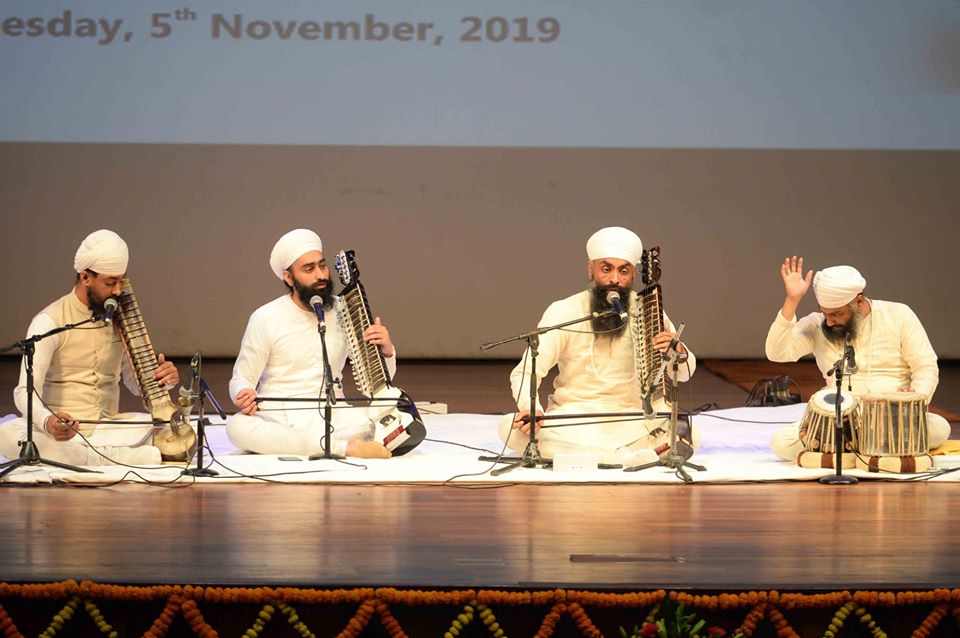 The President of India, Shri Ram Nath Kovind, attended Gurbani Gayan, organised by Bhai Vir Singh Sahitya Sadan to mark the concluding event of year-long celebrations of 550th birth anniversary of Guru Nanak Dev Ji, at Rashtrapati Bhavan